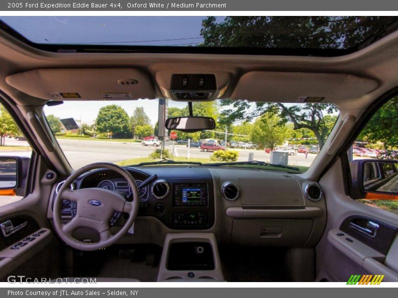 Oxford White / Medium Parchment 2005 Ford Expedition Eddie Bauer 4x4