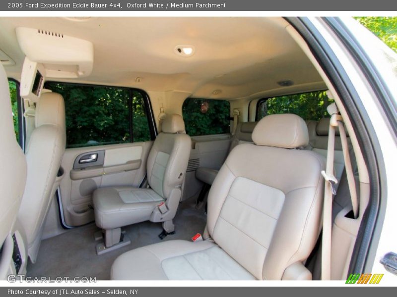 Oxford White / Medium Parchment 2005 Ford Expedition Eddie Bauer 4x4