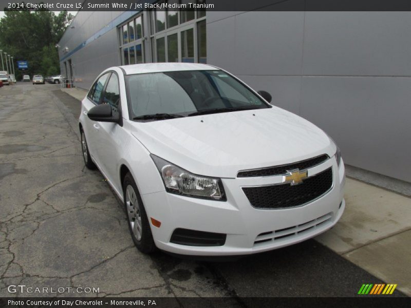 Summit White / Jet Black/Medium Titanium 2014 Chevrolet Cruze LS