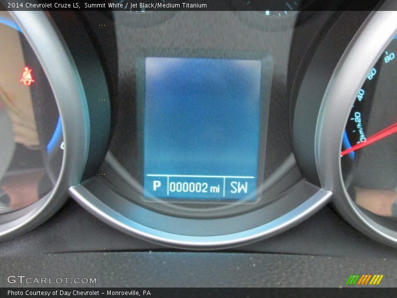 Summit White / Jet Black/Medium Titanium 2014 Chevrolet Cruze LS
