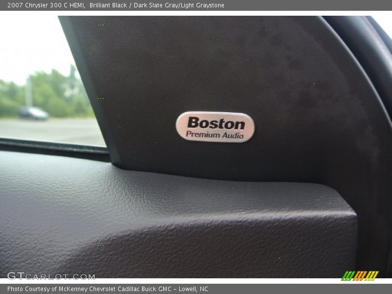 Audio System of 2007 300 C HEMI