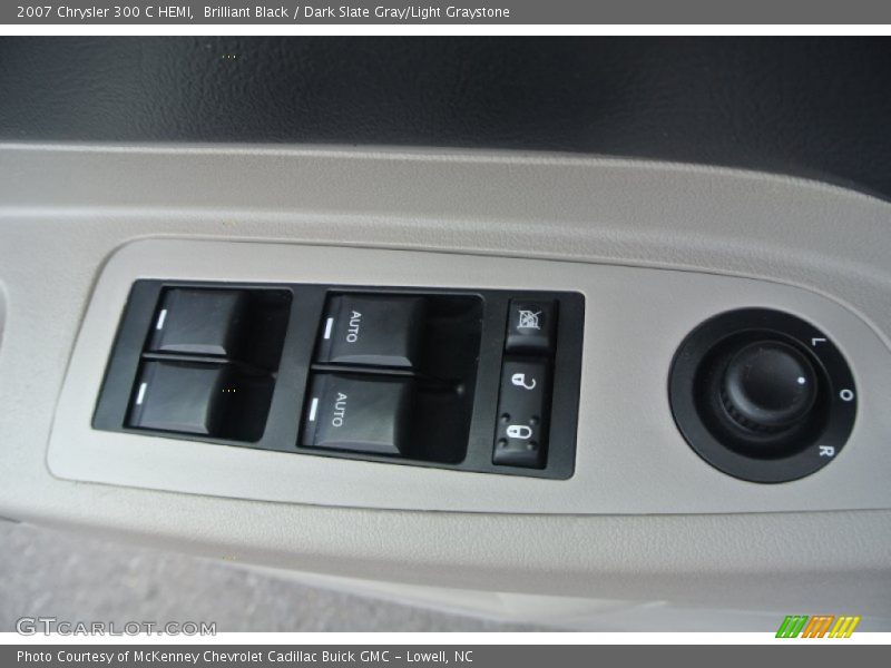 Controls of 2007 300 C HEMI