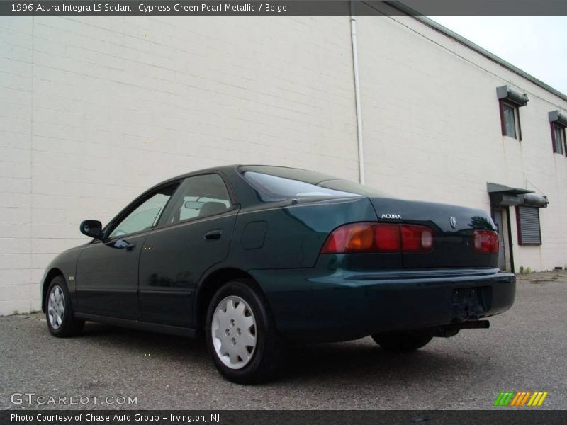 Cypress Green Pearl Metallic / Beige 1996 Acura Integra LS Sedan