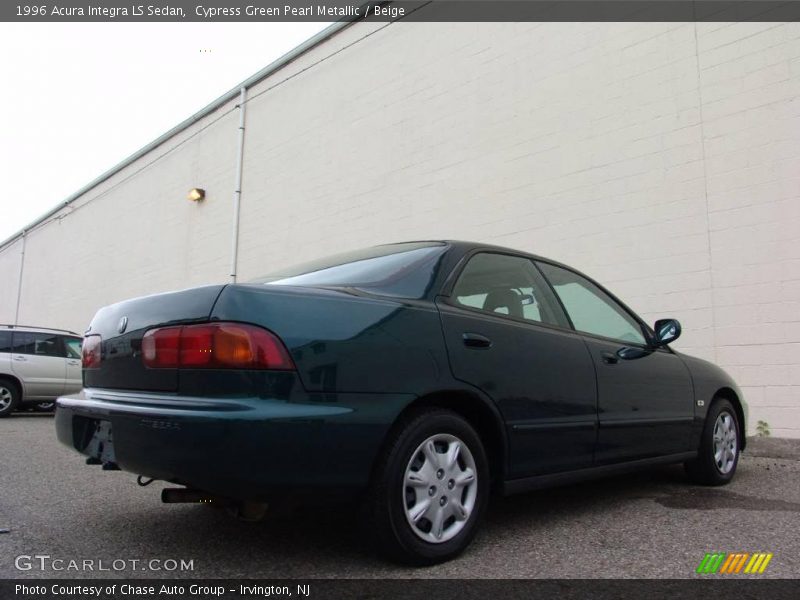 Cypress Green Pearl Metallic / Beige 1996 Acura Integra LS Sedan