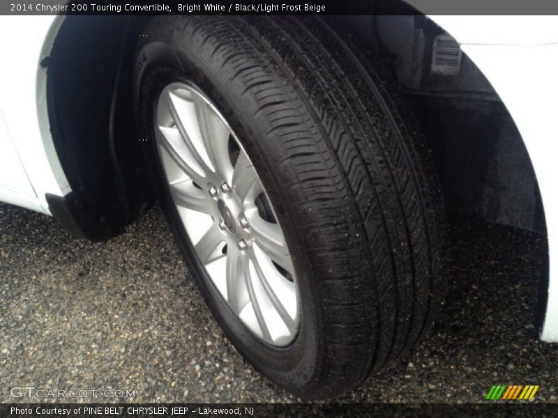 Bright White / Black/Light Frost Beige 2014 Chrysler 200 Touring Convertible