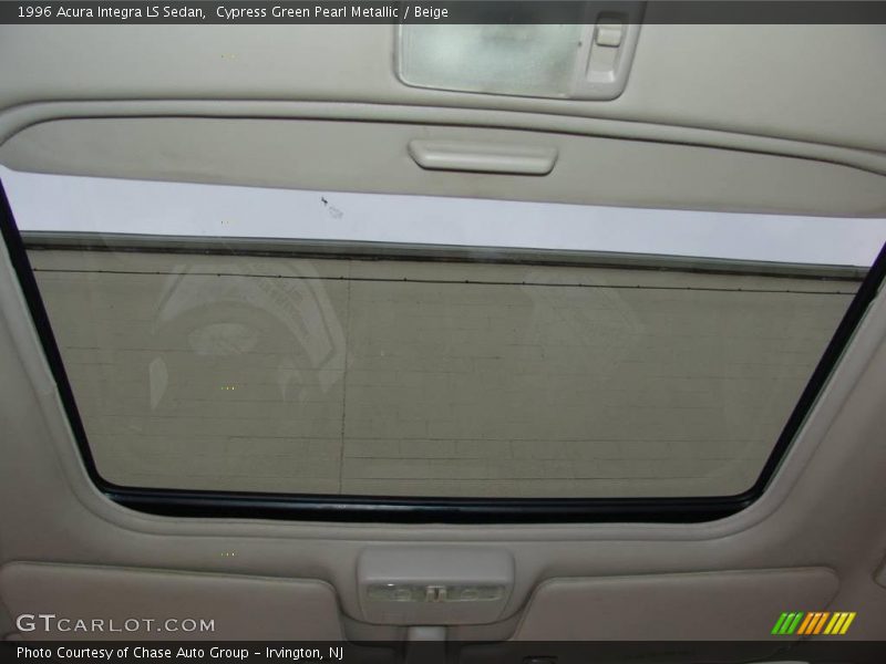Cypress Green Pearl Metallic / Beige 1996 Acura Integra LS Sedan