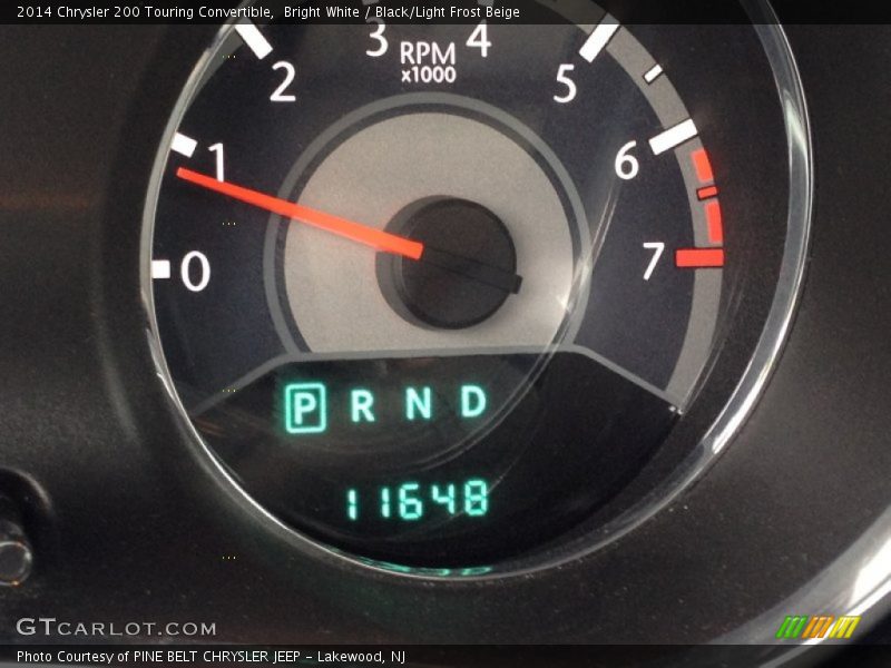 Bright White / Black/Light Frost Beige 2014 Chrysler 200 Touring Convertible
