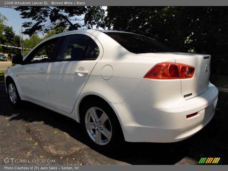 Wicked White / Black 2008 Mitsubishi Lancer ES