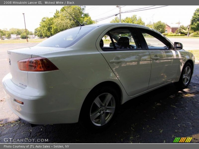 Wicked White / Black 2008 Mitsubishi Lancer ES