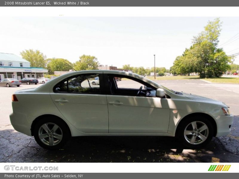 Wicked White / Black 2008 Mitsubishi Lancer ES