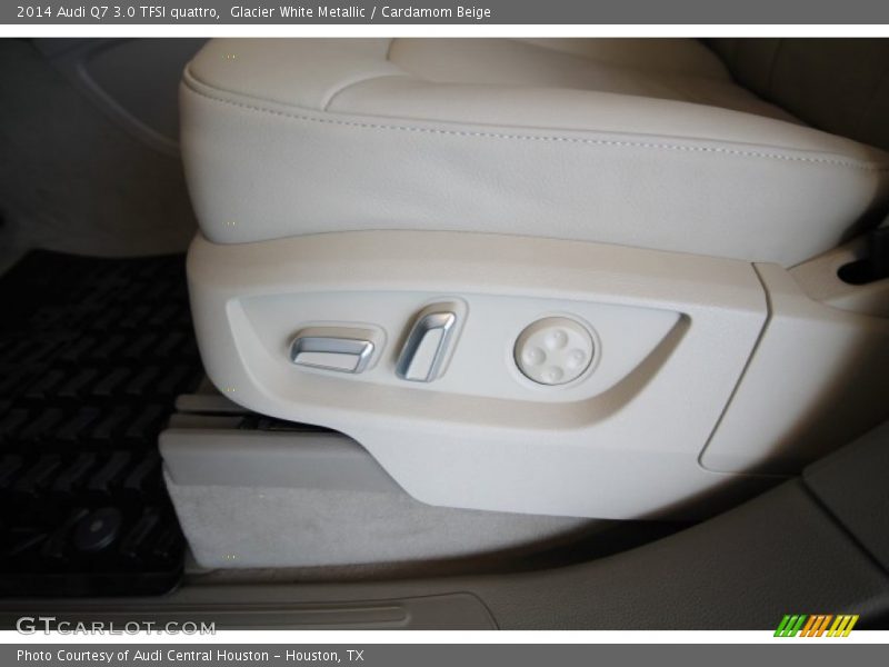 Controls of 2014 Q7 3.0 TFSI quattro