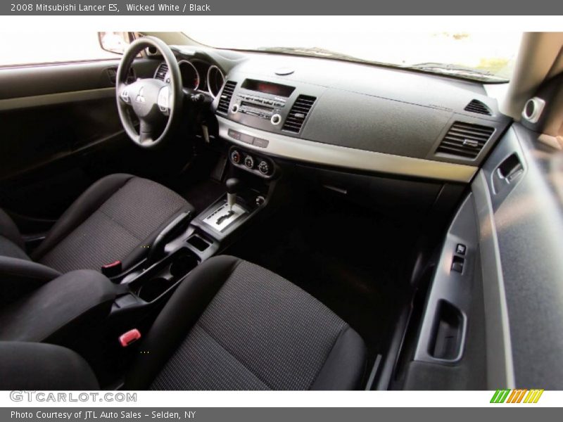 Wicked White / Black 2008 Mitsubishi Lancer ES