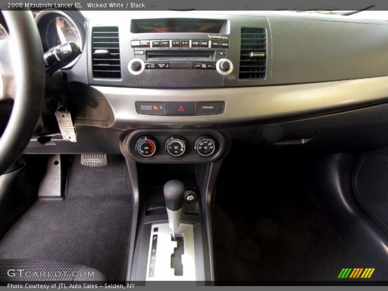 Wicked White / Black 2008 Mitsubishi Lancer ES