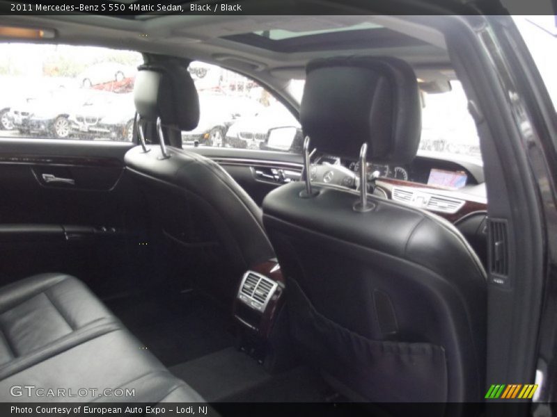 Black / Black 2011 Mercedes-Benz S 550 4Matic Sedan
