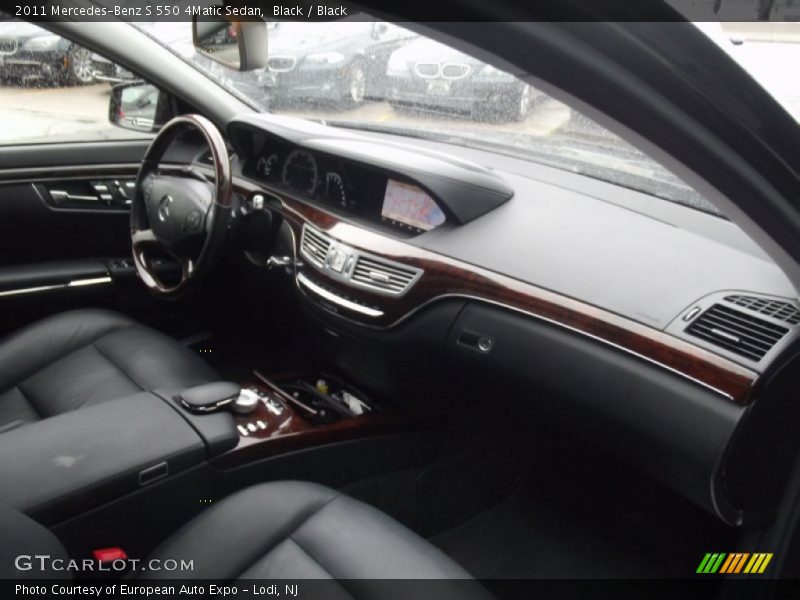 Black / Black 2011 Mercedes-Benz S 550 4Matic Sedan