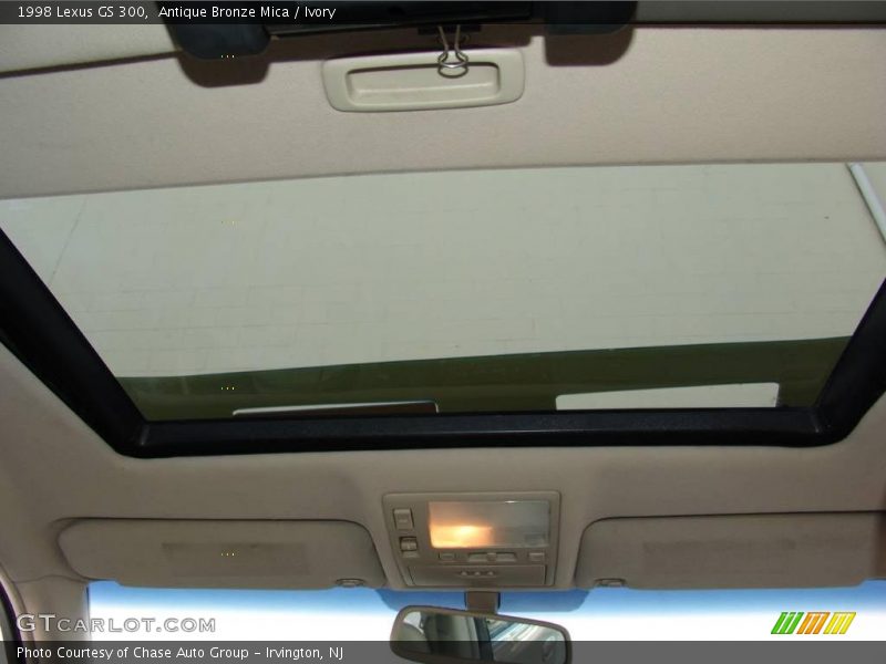 Antique Bronze Mica / Ivory 1998 Lexus GS 300