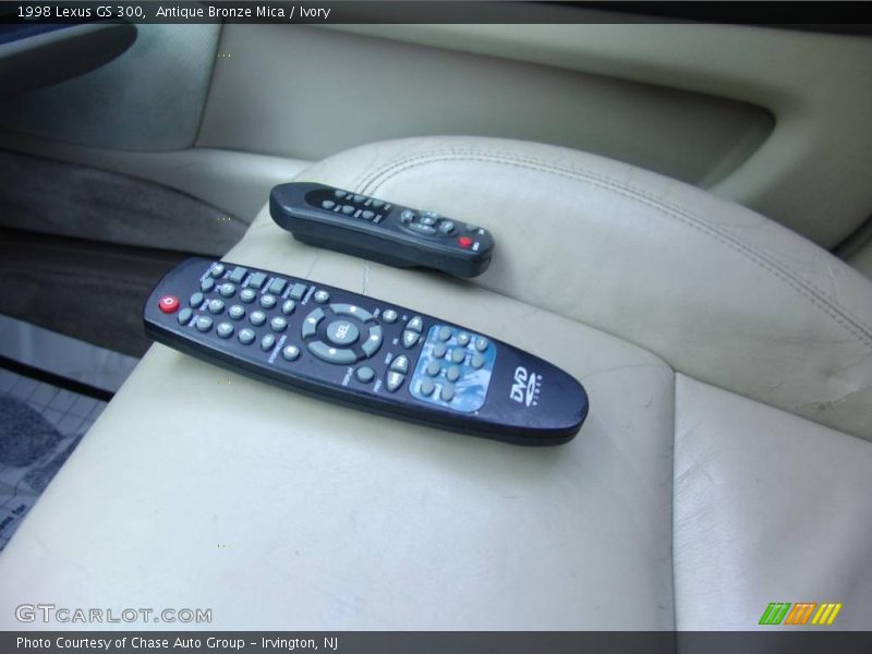 Antique Bronze Mica / Ivory 1998 Lexus GS 300