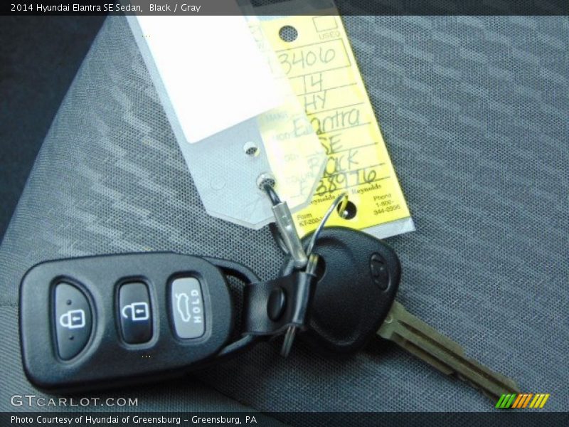 Black / Gray 2014 Hyundai Elantra SE Sedan