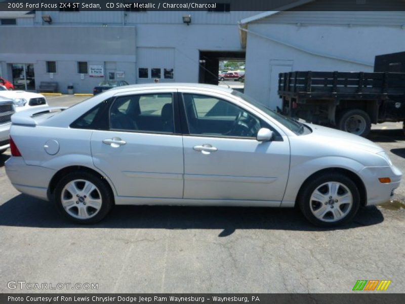  2005 Focus ZX4 ST Sedan CD Silver Metallic