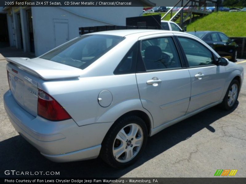 CD Silver Metallic / Charcoal/Charcoal 2005 Ford Focus ZX4 ST Sedan