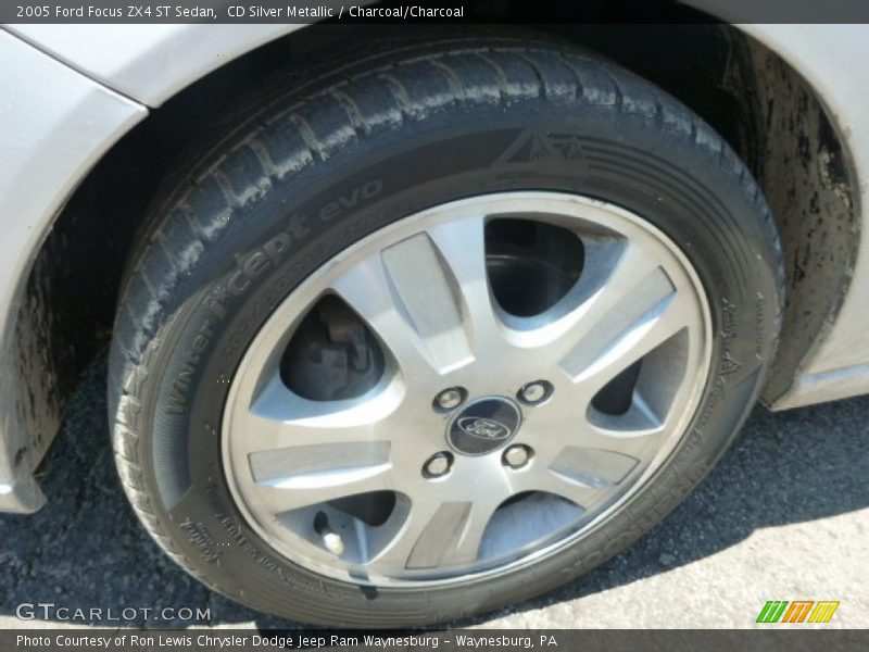  2005 Focus ZX4 ST Sedan Wheel