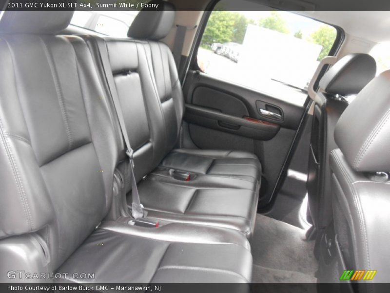 Summit White / Ebony 2011 GMC Yukon XL SLT 4x4