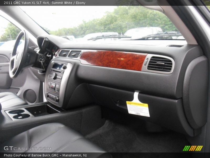 Summit White / Ebony 2011 GMC Yukon XL SLT 4x4