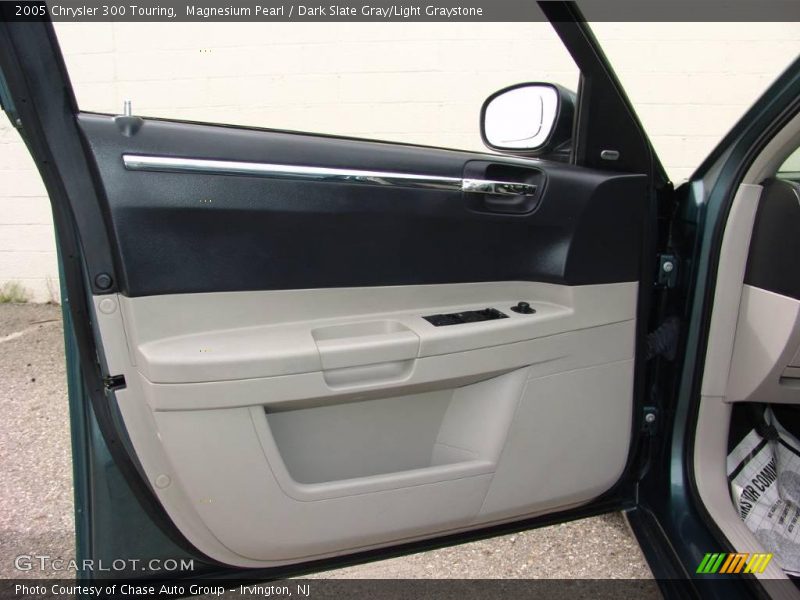 Magnesium Pearl / Dark Slate Gray/Light Graystone 2005 Chrysler 300 Touring