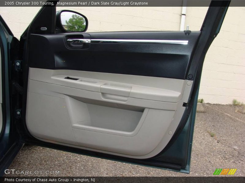 Magnesium Pearl / Dark Slate Gray/Light Graystone 2005 Chrysler 300 Touring