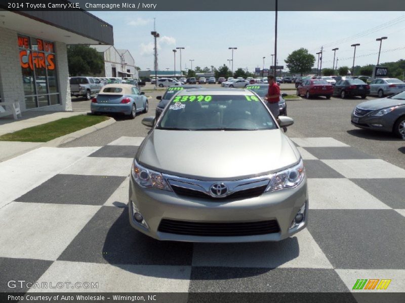 Champagne Mica / Ivory 2014 Toyota Camry XLE