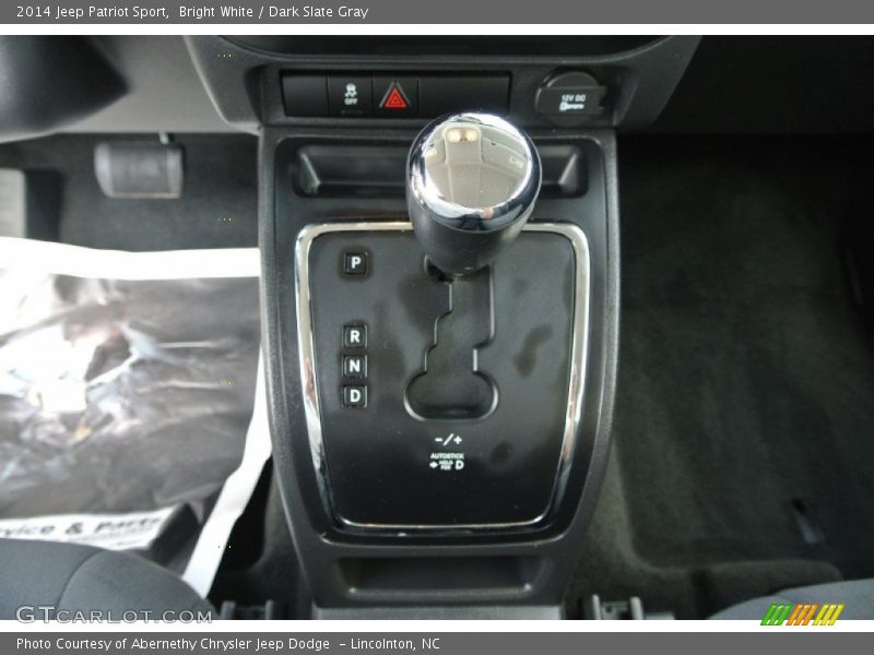 Bright White / Dark Slate Gray 2014 Jeep Patriot Sport