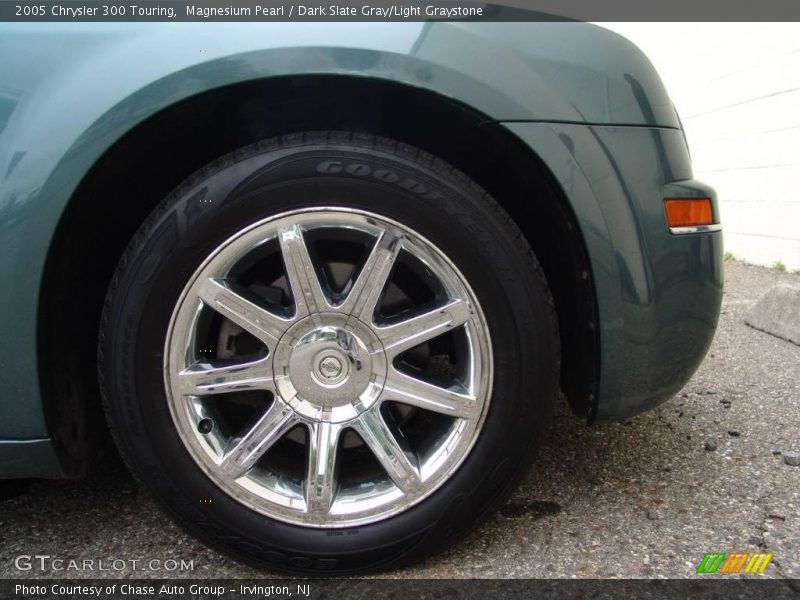 Magnesium Pearl / Dark Slate Gray/Light Graystone 2005 Chrysler 300 Touring