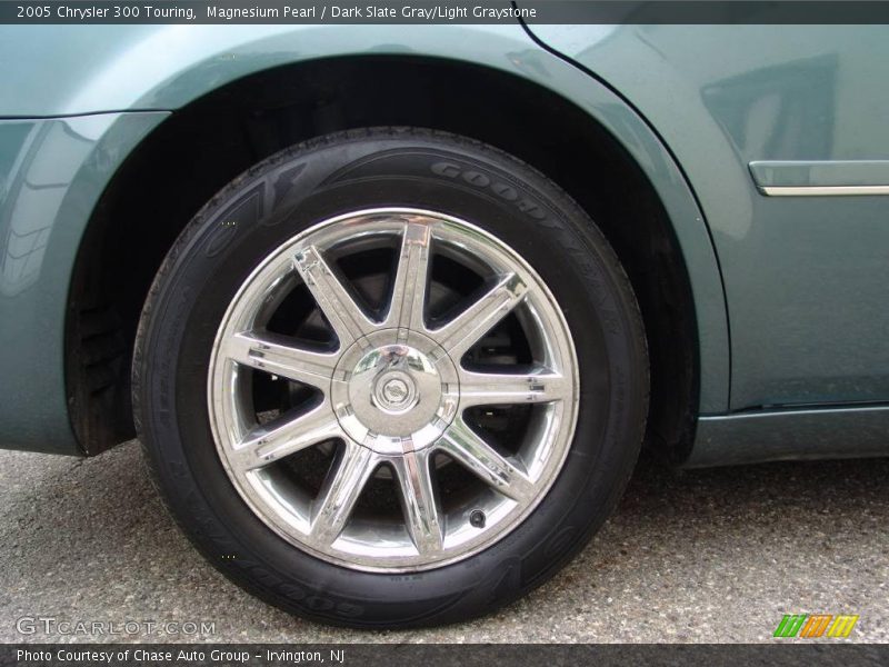 Magnesium Pearl / Dark Slate Gray/Light Graystone 2005 Chrysler 300 Touring