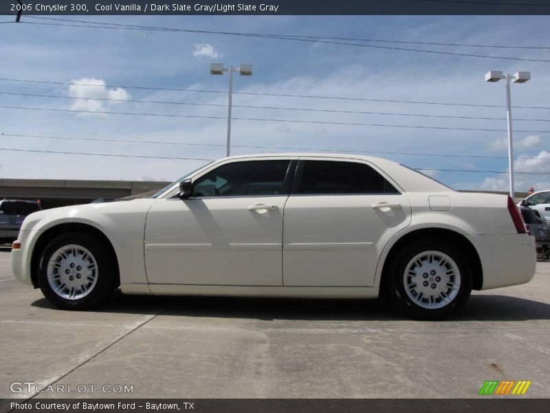 Cool Vanilla / Dark Slate Gray/Light Slate Gray 2006 Chrysler 300