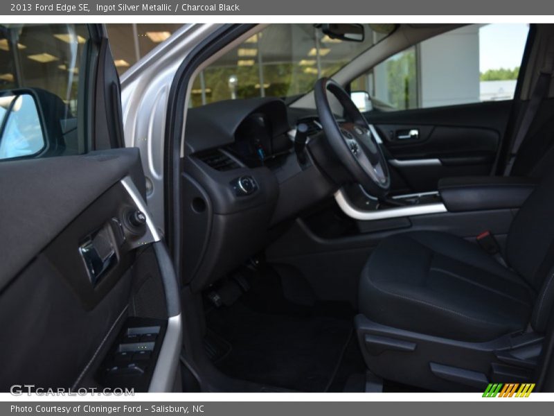 Ingot Silver Metallic / Charcoal Black 2013 Ford Edge SE