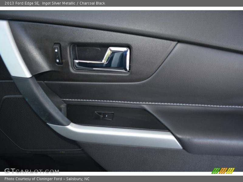 Ingot Silver Metallic / Charcoal Black 2013 Ford Edge SE