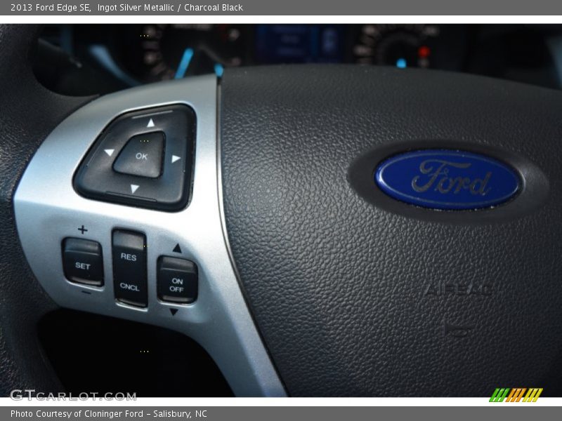 Ingot Silver Metallic / Charcoal Black 2013 Ford Edge SE