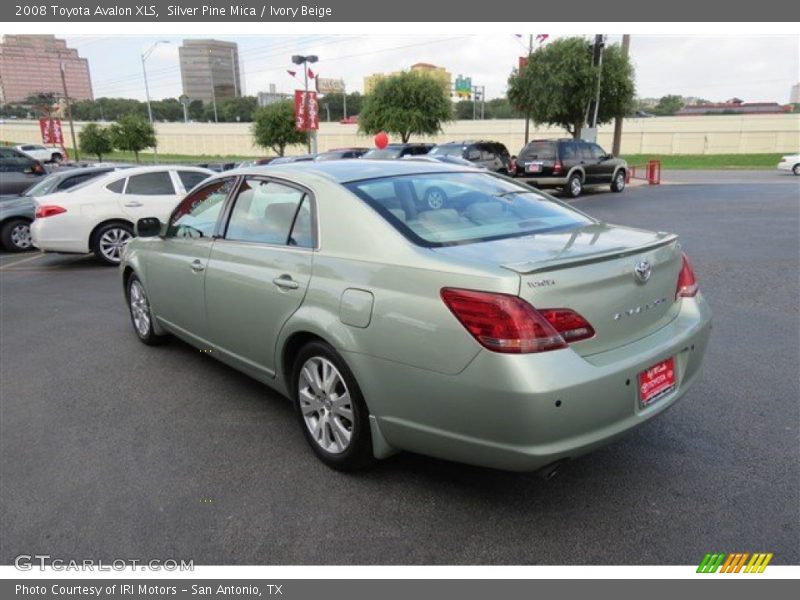 Silver Pine Mica / Ivory Beige 2008 Toyota Avalon XLS
