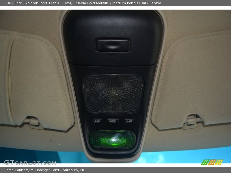 Pueblo Gold Metallic / Medium Pebble/Dark Pebble 2004 Ford Explorer Sport Trac XLT 4x4