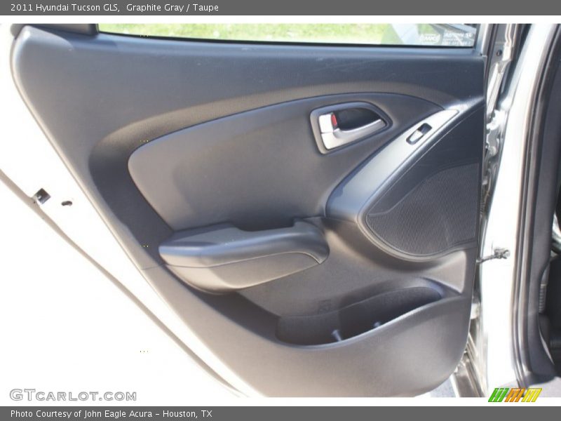 Graphite Gray / Taupe 2011 Hyundai Tucson GLS