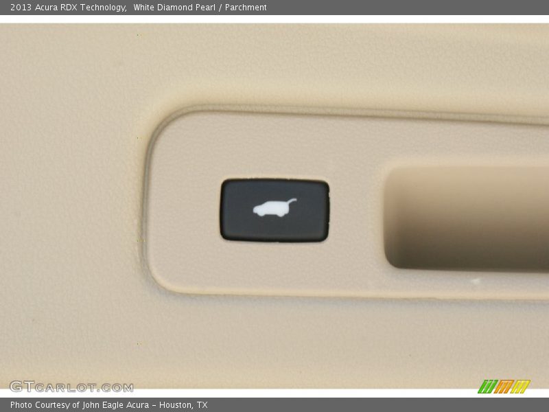 White Diamond Pearl / Parchment 2013 Acura RDX Technology