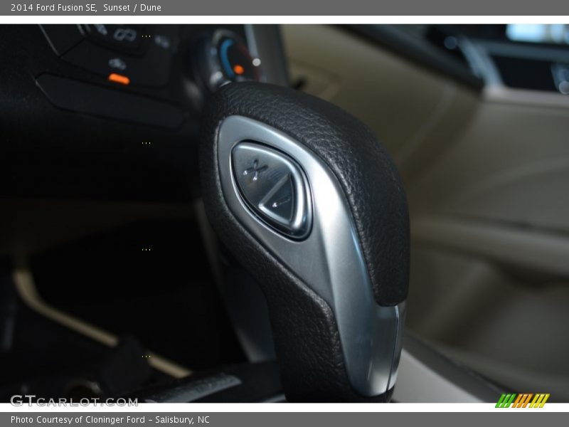 Sunset / Dune 2014 Ford Fusion SE