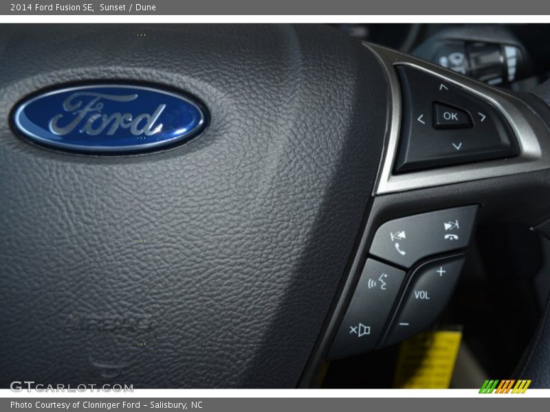 Sunset / Dune 2014 Ford Fusion SE