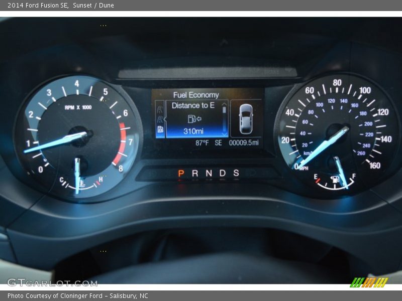 Sunset / Dune 2014 Ford Fusion SE