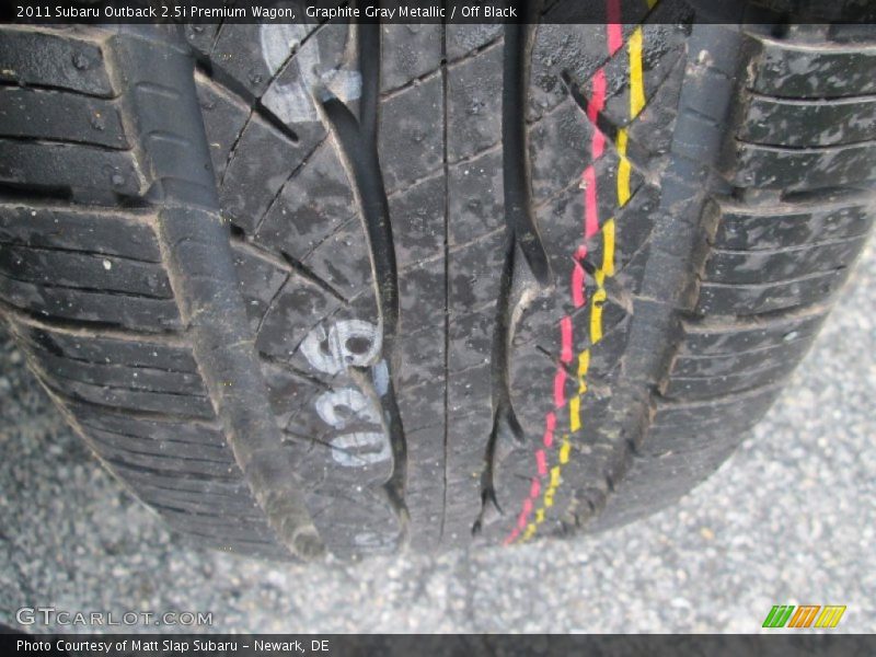 Graphite Gray Metallic / Off Black 2011 Subaru Outback 2.5i Premium Wagon
