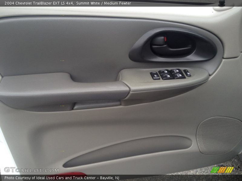 Summit White / Medium Pewter 2004 Chevrolet TrailBlazer EXT LS 4x4