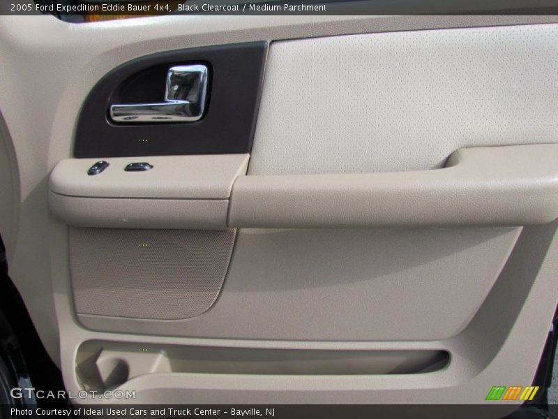 Black Clearcoat / Medium Parchment 2005 Ford Expedition Eddie Bauer 4x4