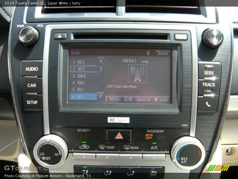 Super White / Ivory 2014 Toyota Camry LE