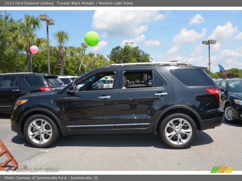 Tuxedo Black Metallic / Medium Light Stone 2013 Ford Explorer Limited