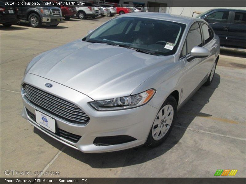 Ingot Silver / Earth Gray 2014 Ford Fusion S